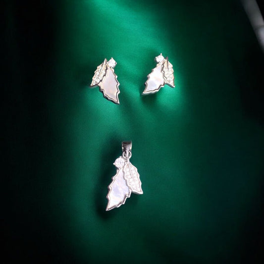 Elegant Silver Leaf Pendant Set